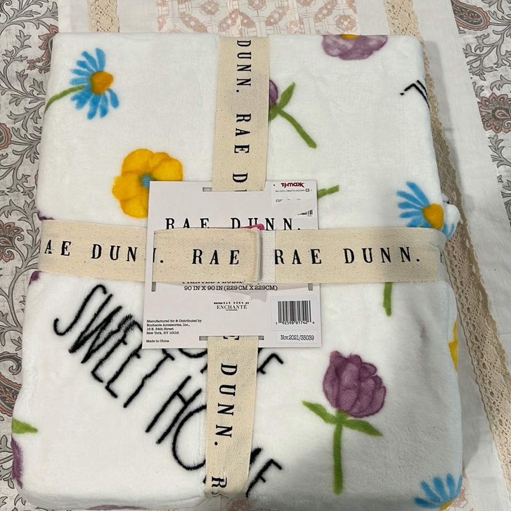 Rae Dunn Home Sweet Home Queen Size Blanket/Throw